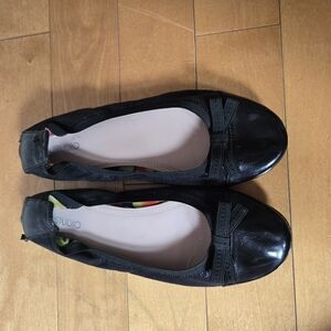 Black Ballet Flats